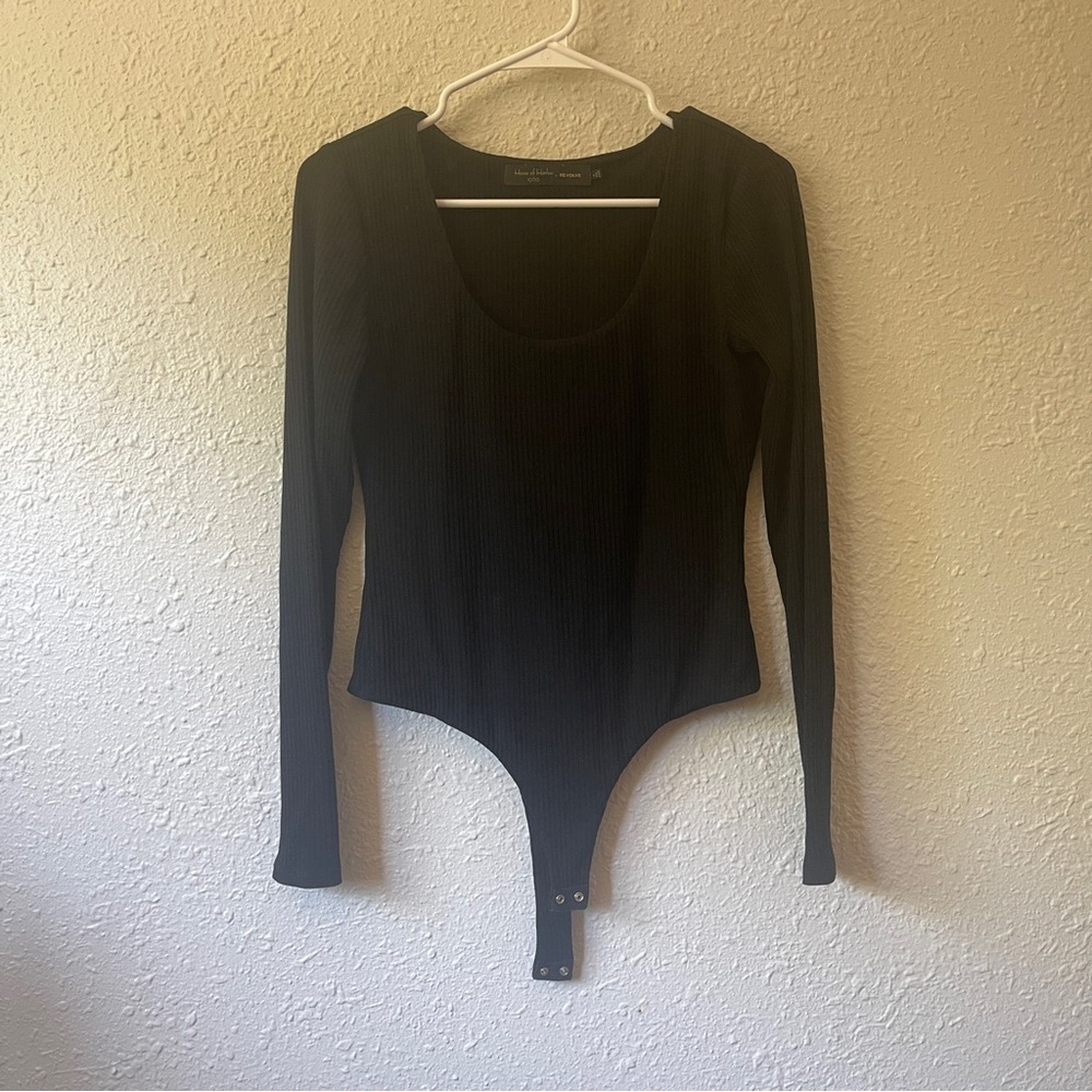 House of Harlow 1960 x Revolve Black Ribbed Bodysuit Top Size: Medium - Picture 1 of 3